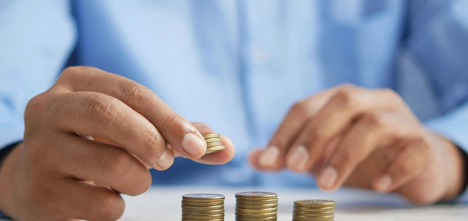 Salary Surveys: How Income Data Helps Businesses Make Strategic HR Decisions